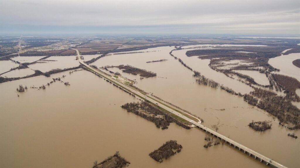 Mississippi River named the most endangered of 2025 by non-profit American Rivers 