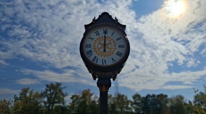 Manchester Rotary Club Installs New Clock to Celebrate 100 Years 2 Manchester Rotary Club Installs New Clock to Celebrate 100 Years 2