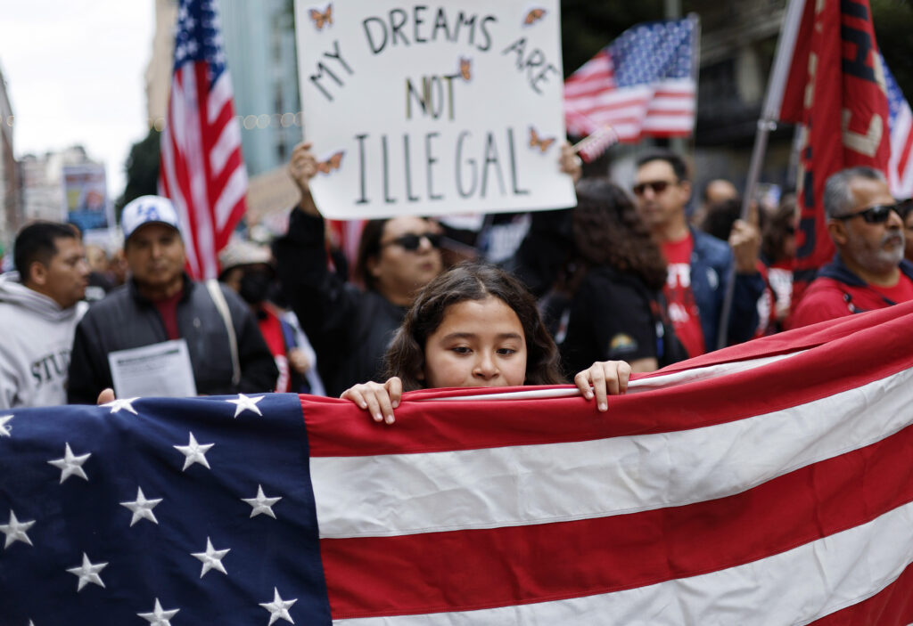 DOJ decision puts deportation target on Dreamers, Hispanic Caucus says