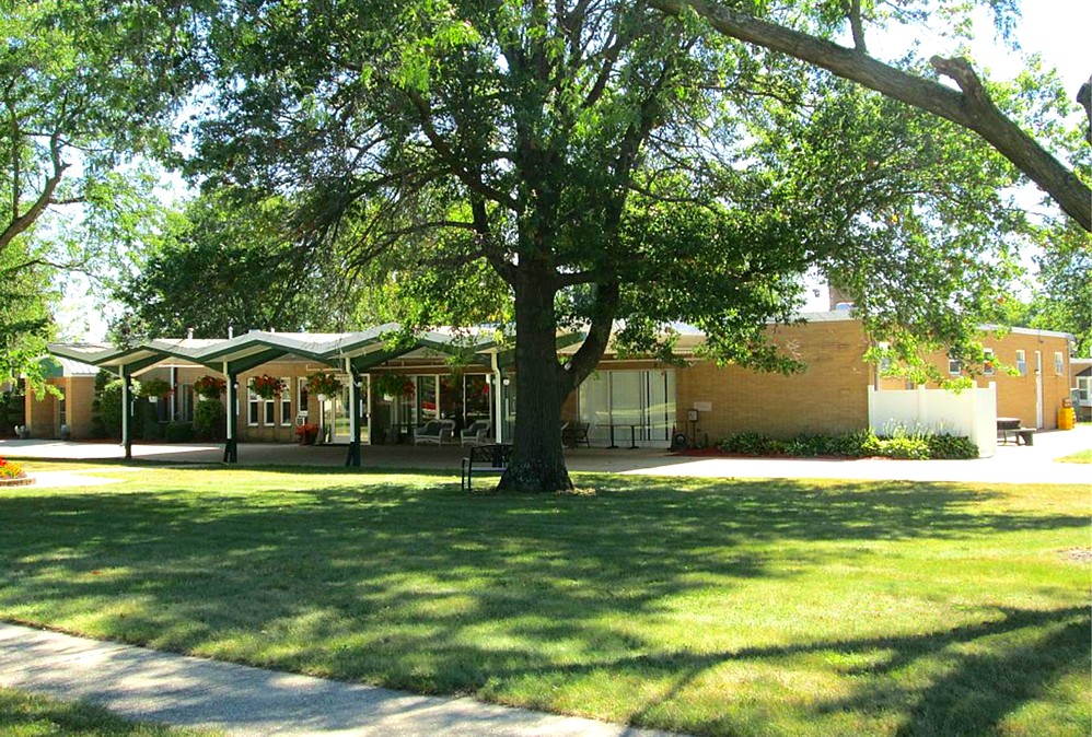 Nursing home worker fired after accepting $15,000 ‘gift’ from resident 1 Nursing home worker fired after accepting $15,000 ‘gift’ from resident 1