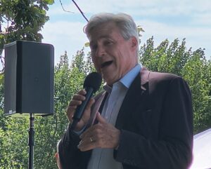 Iowa Democratic candidates push for term limits at Polk County Steak Fry 2 Iowa Democratic candidates push for term limits at Polk County Steak Fry 2