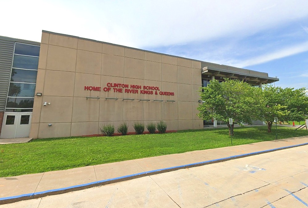 Judge: Fired teacher offered students extra credit in return for cash donations 1 Judge: Fired teacher offered students extra credit in return for cash donations 1