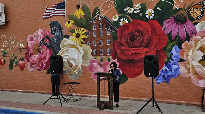 New Mural Dedicated in Downtown Independence 1 New Mural Dedicated in Downtown Independence 1