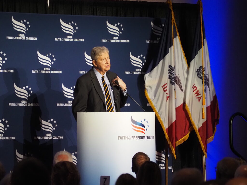 US Sen. John Kennedy, in Iowa, predicts end of Iran war in 6 months 1 US Sen. John Kennedy, in Iowa, predicts end of Iran war in 6 months 1