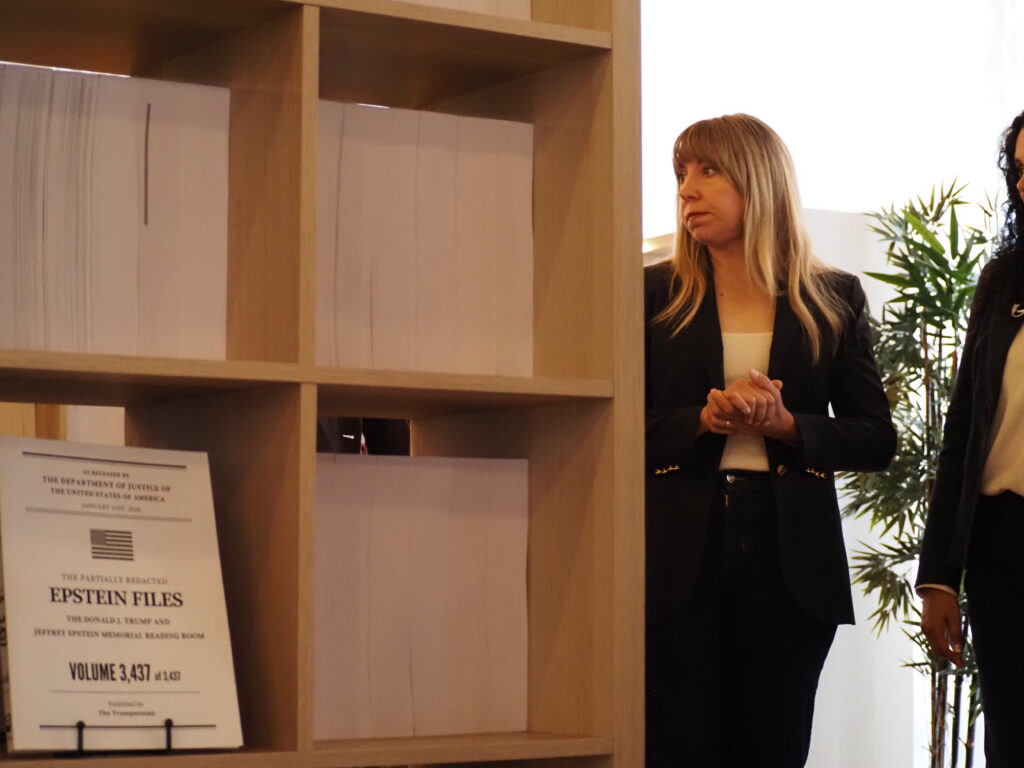 Trone Garriott tours Epstein files ‘reading room,’ calls for Congress to act 1 Trone Garriott tours Epstein files ‘reading room,’ calls for Congress to act 1