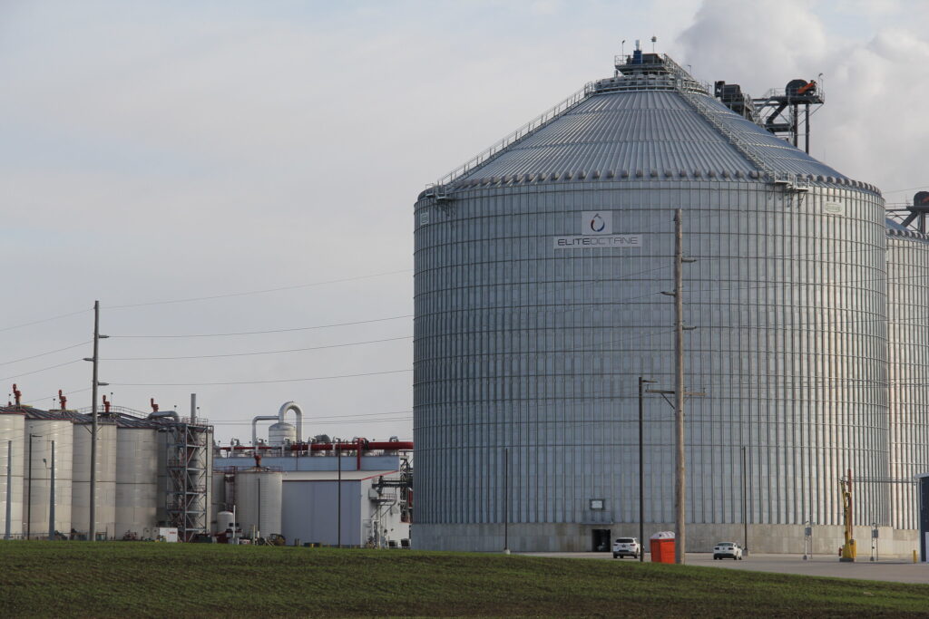 Farm, fuel groups celebrate EPA proposals to reallocate small refinery exemptions 1 Farm, fuel groups celebrate EPA proposals to reallocate small refinery exemptions 1